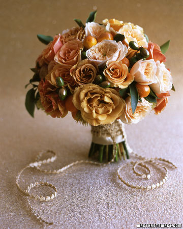 Read more Fall Bridal Bouquets below Here's a bold floral statement