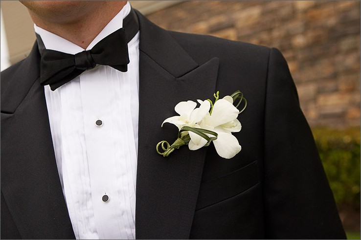 Groom: How to tie a Bow Tie
